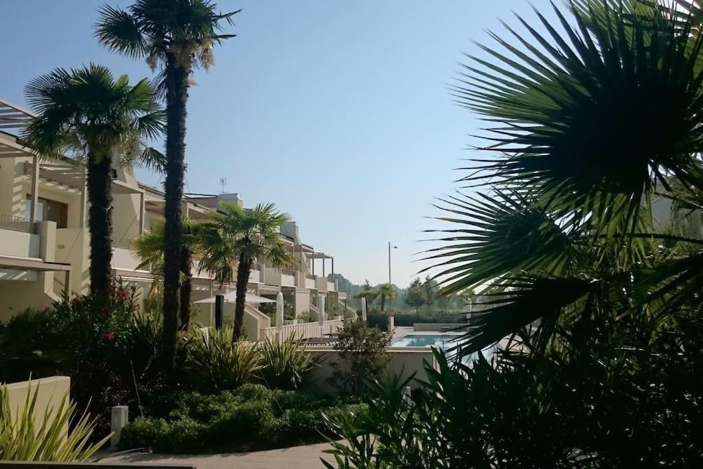 Residence Jesolo Lido Centro Con Piscina Экстерьер фото