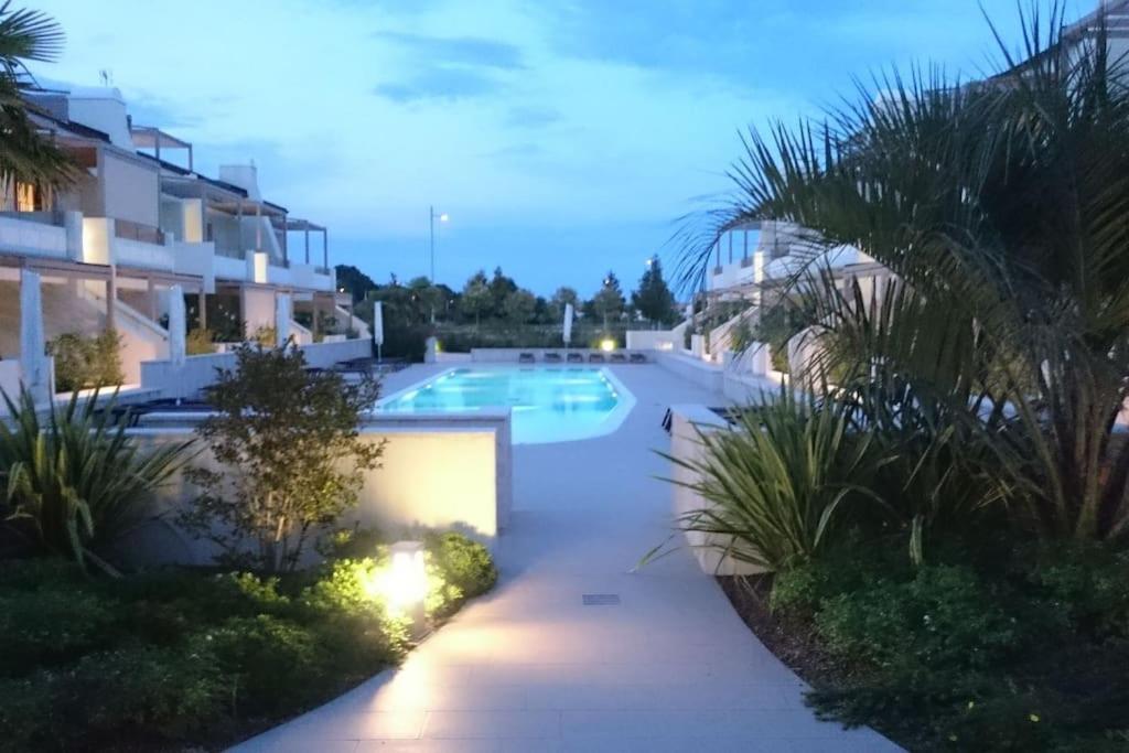 Residence Jesolo Lido Centro Con Piscina Экстерьер фото